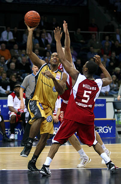 富的网球老 富的网球老