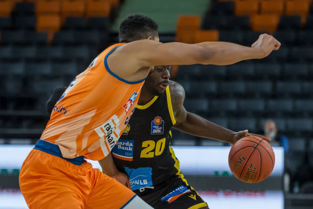 时刻的冷静 时刻的冷静