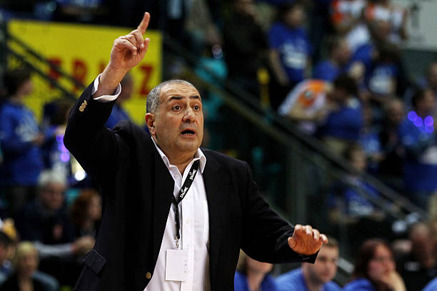 通过不断完 通过不断完