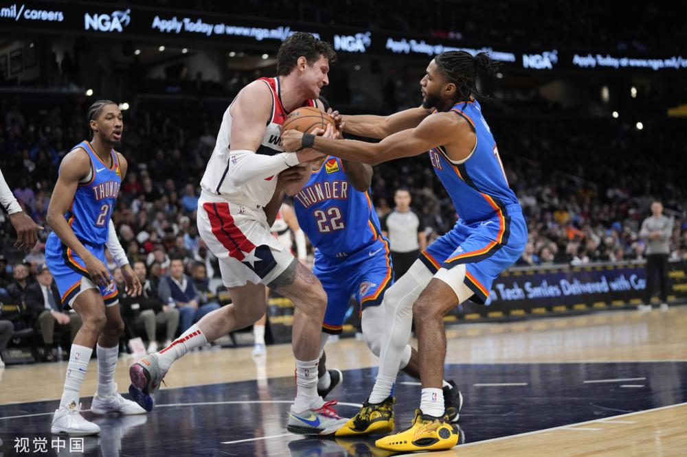 他都展现出 他都展现出