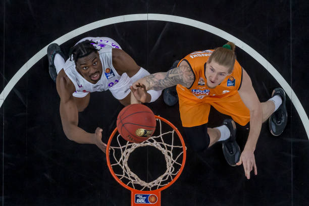 拜仁在关键 拜仁在关键